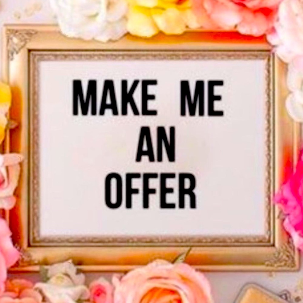MAKE ME AN OFFER! Summmer sale!!! 💗✨🥰☀️🏖️